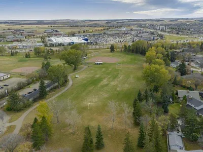 9610 93 AV photo 58