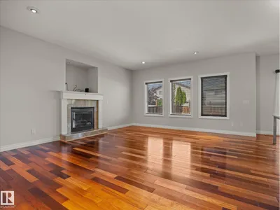 4704 160 AV NW photo 9
