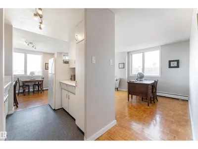 #1006 9816 112 ST NW photo 4