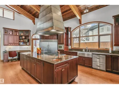 12 WELLINGTON CR NW photo 31
