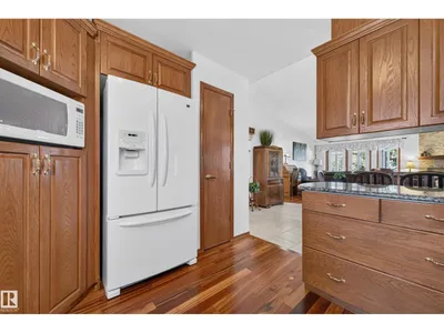 #20 65 CRANFORD DR photo 17