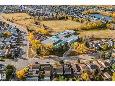 #116 3610 43 AV NW photo 26