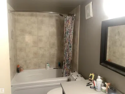 7708 91 ST NW photo 4