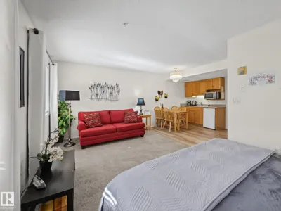 #404 69 CRYSTAL LN photo 46