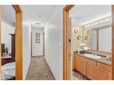 497 KANANASKIS DR photo 19