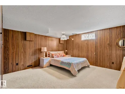 10619 35 AV NW photo 50