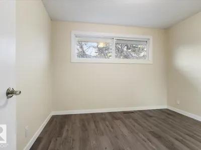 10522 163 ST NW photo 20