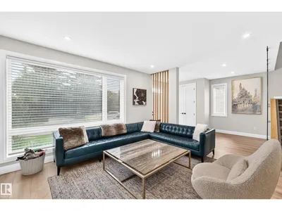 12631 52 AV NW photo 10