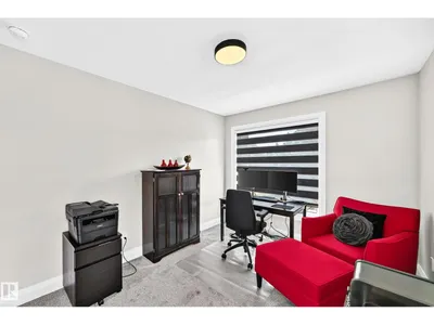 12631 52 AV NW photo 44