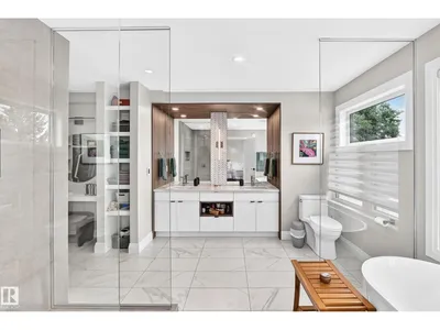 12631 52 AV NW photo 28