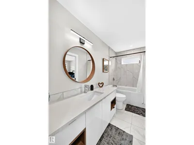 12631 52 AV NW photo 42