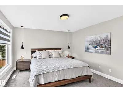 12631 52 AV NW photo 27