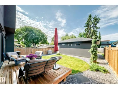 12631 52 AV NW photo 66