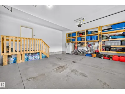 3803 48 AV photo 32