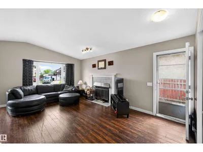 17132 96 ST NW photo 4