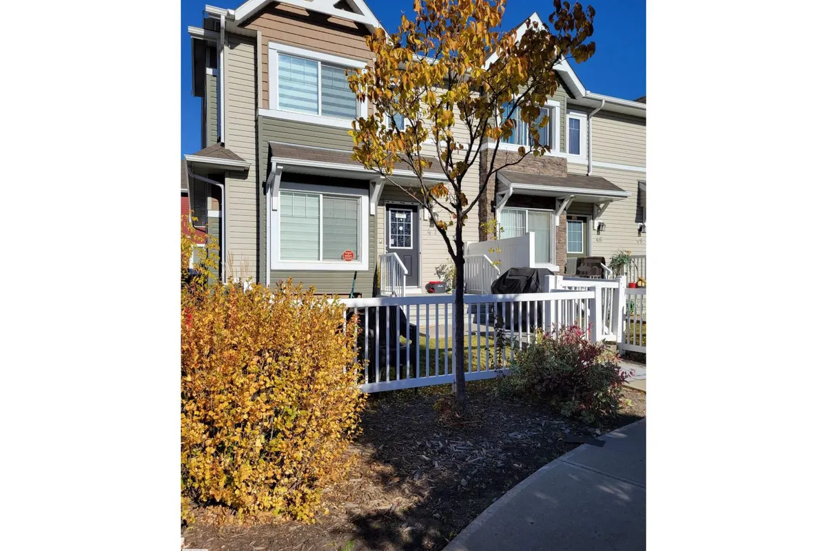#47 14621 121 ST NW NW exterior