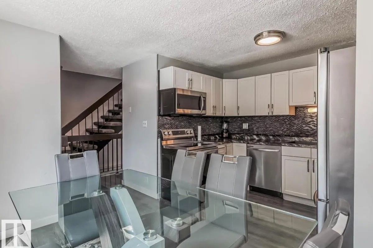 3221 132A AV NW exterior