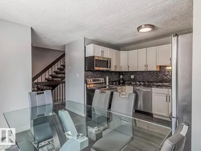3221 132A AV NW photo 10