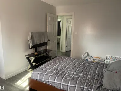 3221 132A AV NW photo 17