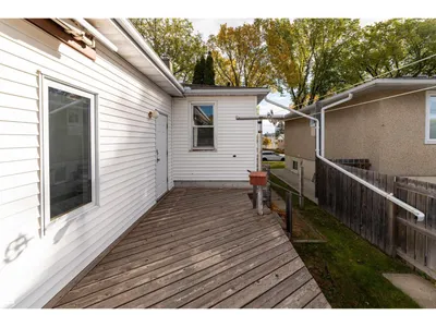 10640 79 ST NW photo 38