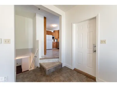 10640 79 ST NW photo 8