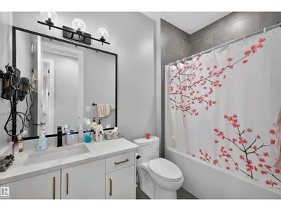 6907 173 AV NW photo 36