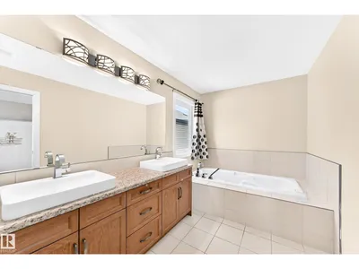 2923 16 ST NW NW photo 34