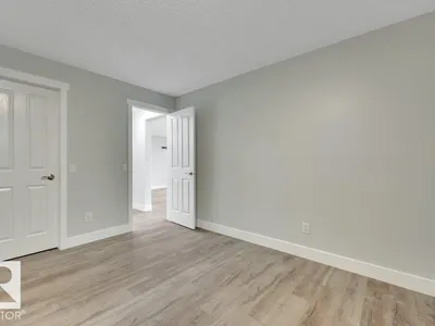 4205 43 AV photo 51