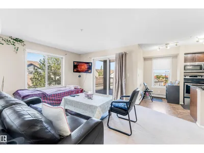 #225 111 WATT CM SW photo 11