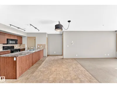 #207 500 PALISADES WY photo 10