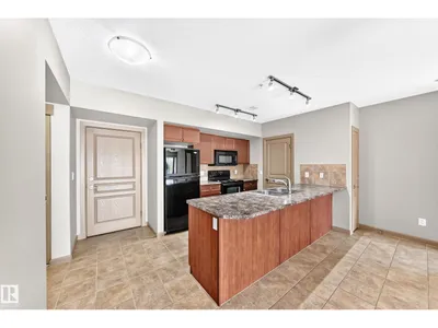 #207 500 PALISADES WY photo 6