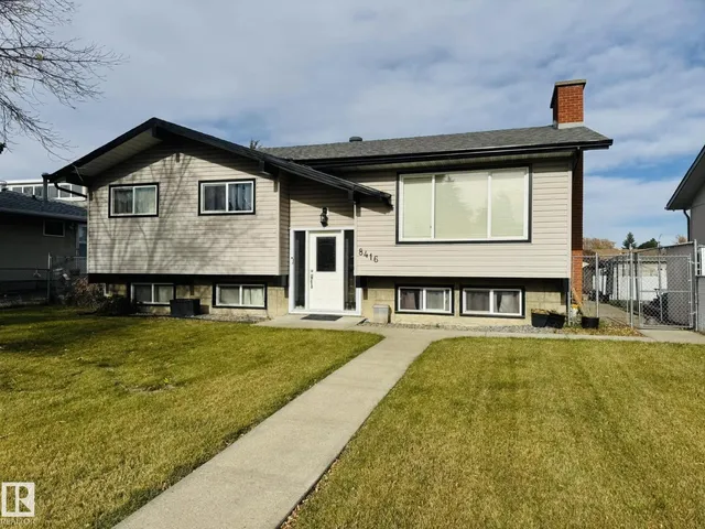 8416 145 AV NW, Edmonton