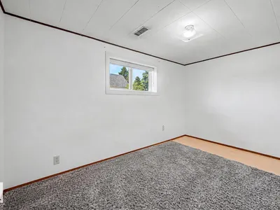 2911 83 ST NW photo 29