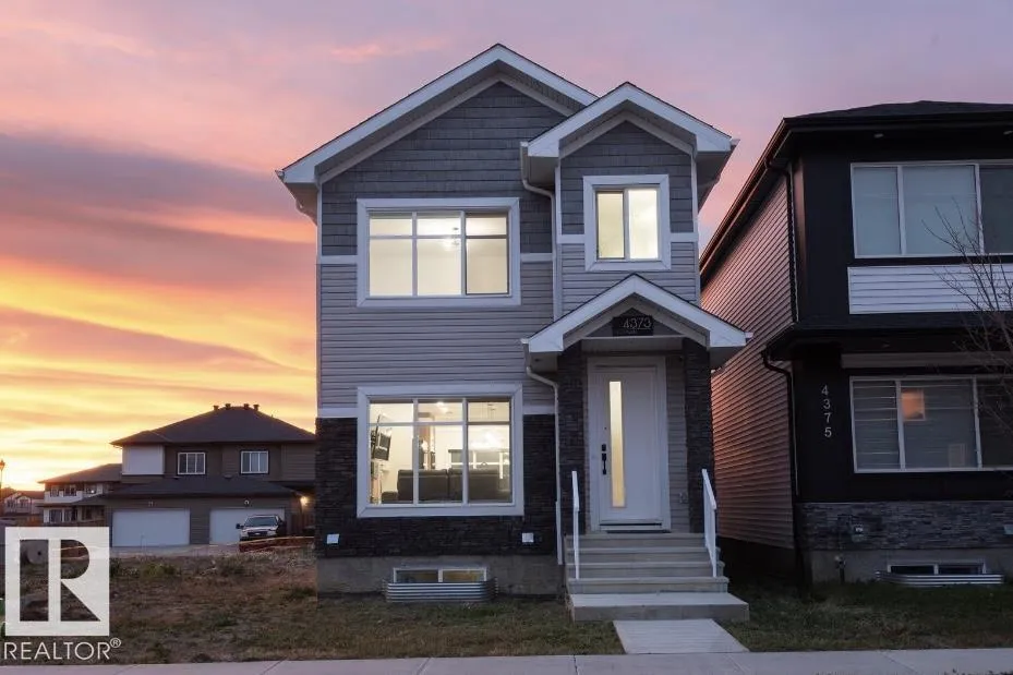 4373 37 ST exterior