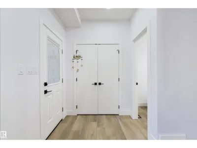 4373 37 ST photo 13