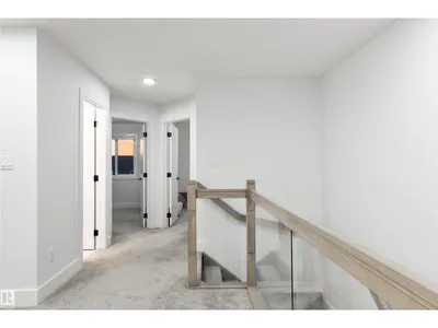 4373 37 ST photo 15