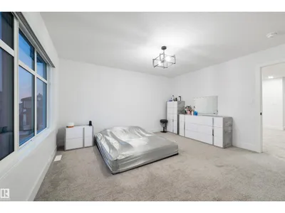 4373 37 ST photo 21
