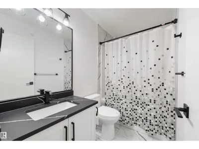 4373 37 ST photo 27