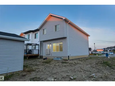 4373 37 ST photo 33