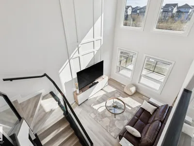 9751 223 ST NW photo 4