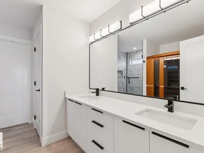 9751 223 ST NW photo 43
