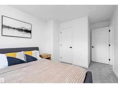 9727 153 ST NW photo 33