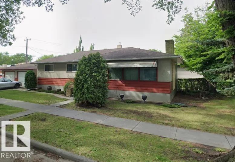 9555 81 ST NW exterior