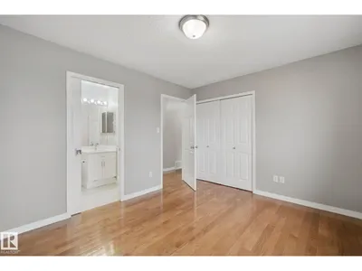 3104 32 AV NW photo 24