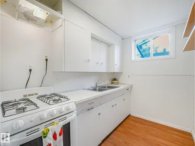6112 105A ST NW photo 32