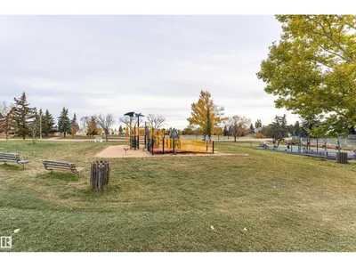 18 ABERDEEN WY photo 46
