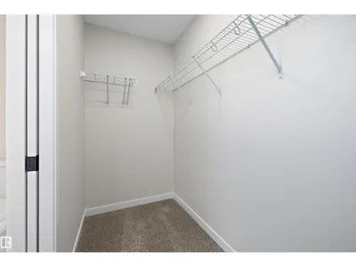5308 Hawthorn Close SW photo 38