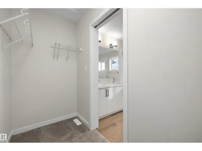 5308 Hawthorn Close SW photo 37