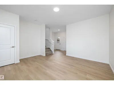 5317 HAWTHORN CL SW photo 9