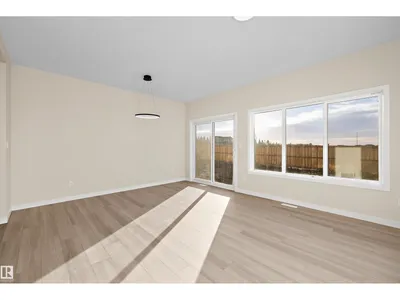 708 22 ST SW photo 16